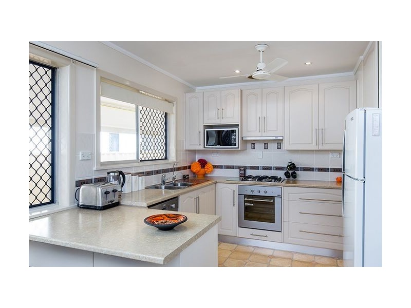 1 Julia Street, Clontarf QLD 4019