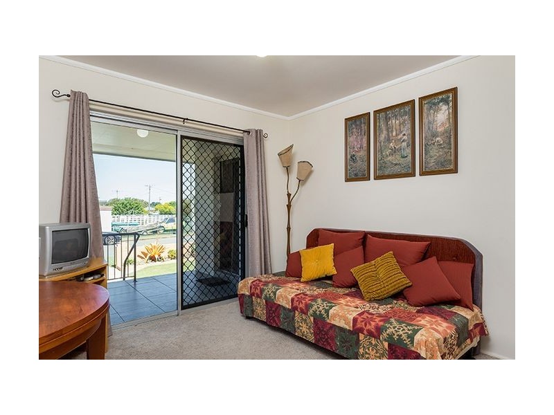 1 Julia Street, Clontarf QLD 4019
