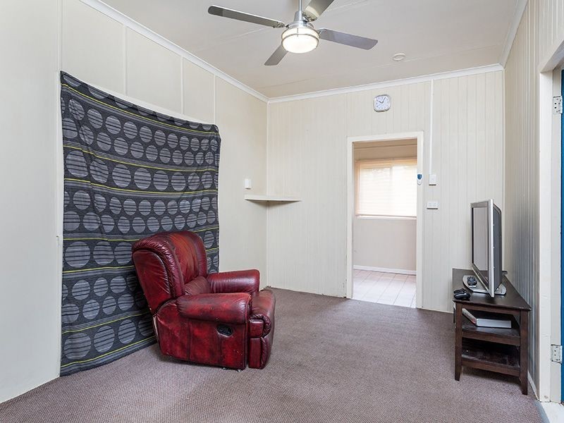 87 Blackwood Road, Deagon QLD 4017