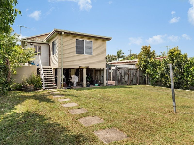 87 Blackwood Road, Deagon QLD 4017