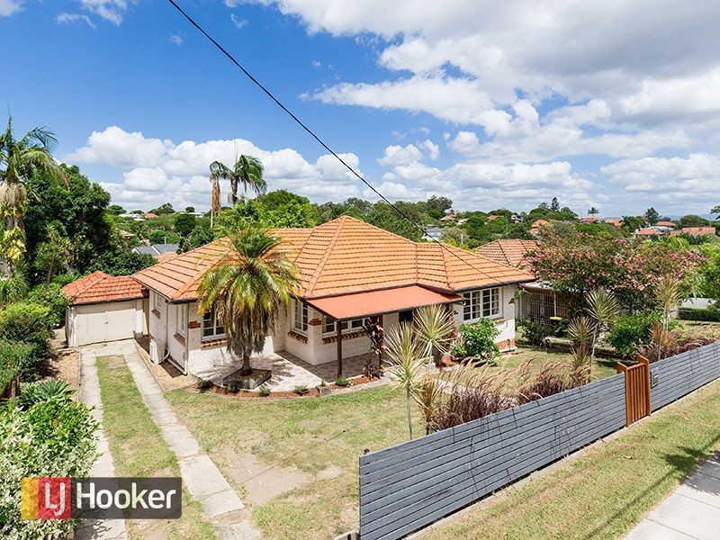 126 Hamilton Road, Wavell Heights QLD 4012