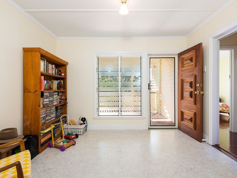 37 Adams Street, Deagon QLD 4017