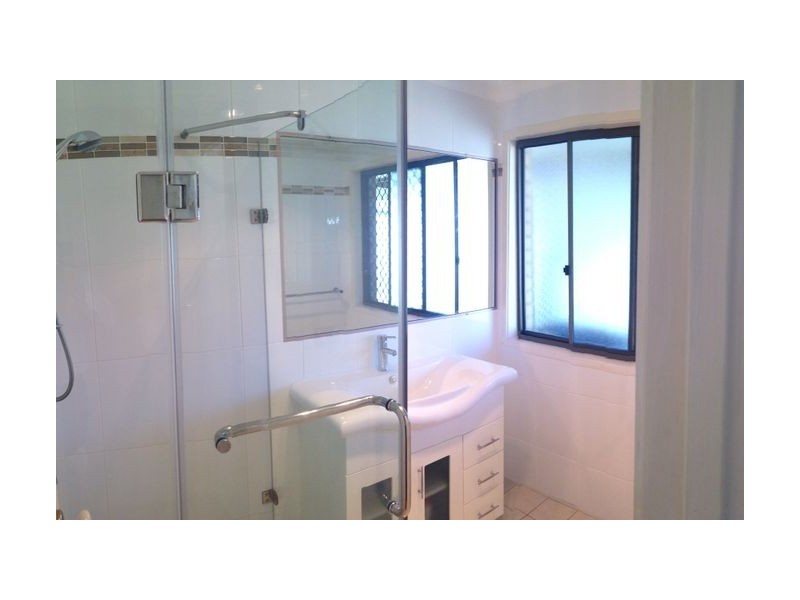 22 Glenside Street, Wavell Heights QLD 4012