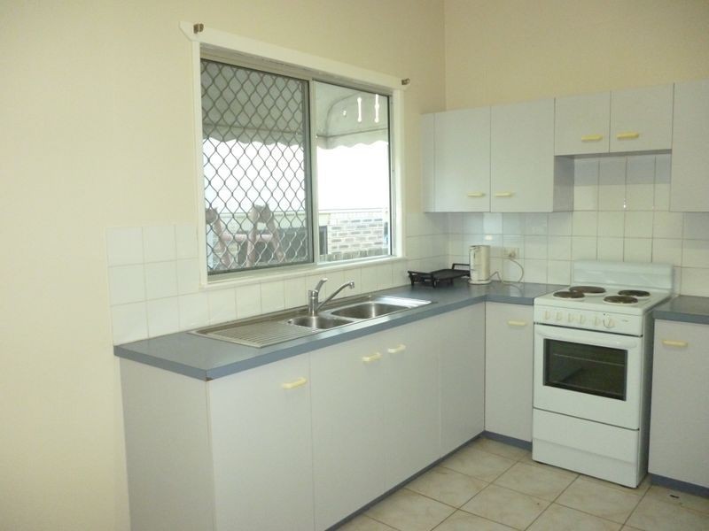 19 Tenth Avenue, Sandgate QLD 4017