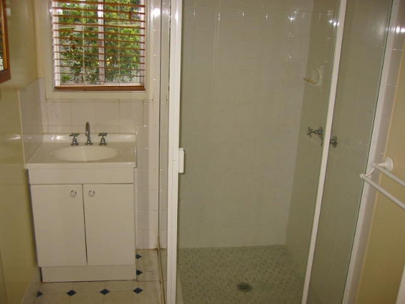 8a Wood Street, Kedron QLD 4031