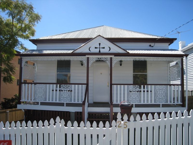 25 Stopford Street, Wooloowin QLD 4030