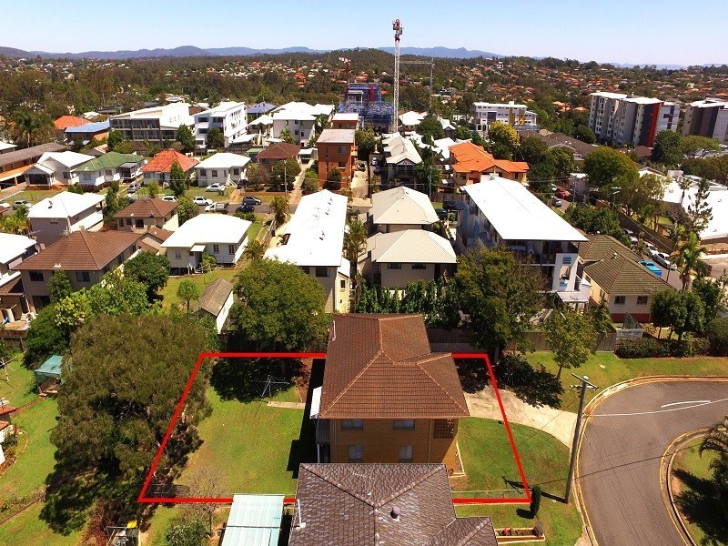 71 Curwen Terrace, Chermside QLD 4032