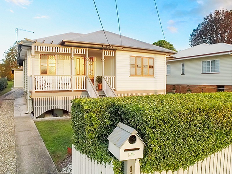 10 Bernard Street, Brighton QLD 4017