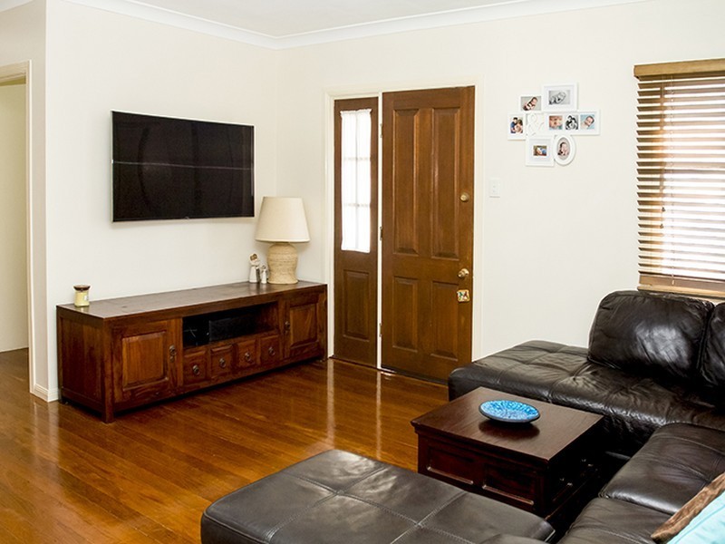 10 Bernard Street, Brighton QLD 4017