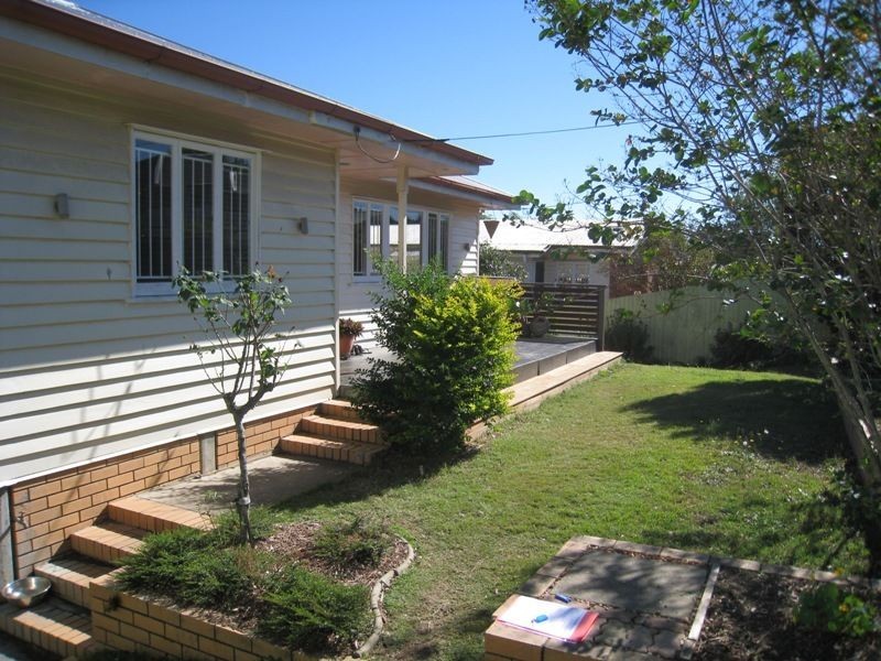 14 Curwen Terrace, Chermside QLD 4032
