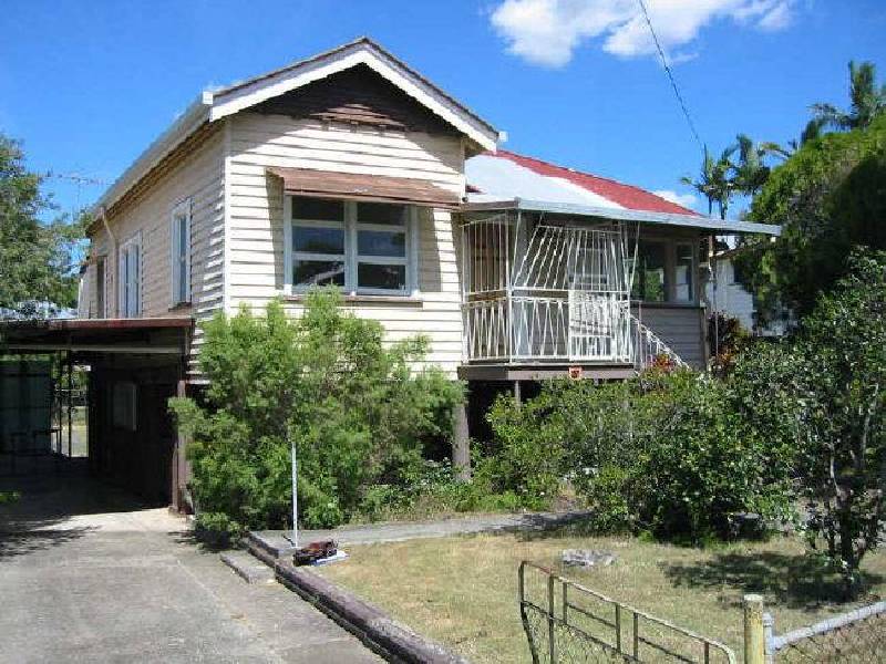 57 Tenth Avenue, Kedron QLD 4031