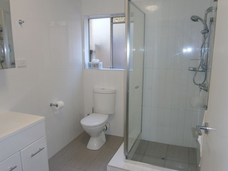 2/33 Victoria Terrace, Gordon Park QLD 4031