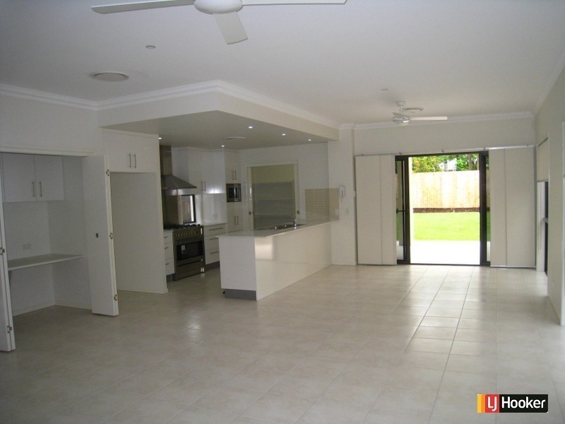 123 White Street, Wavell Heights QLD 4012