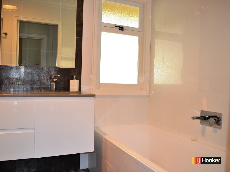 16 Esdale Street, Wavell Heights QLD 4012