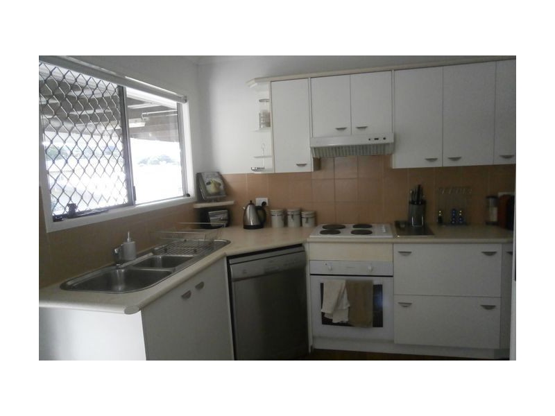 105 Mawson Street, Stafford Heights QLD 4053