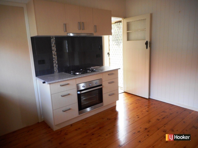 8 Binkar Street, Chermside QLD 4032