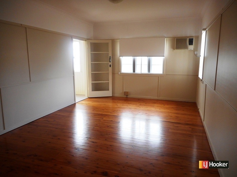 8 Binkar Street, Chermside QLD 4032