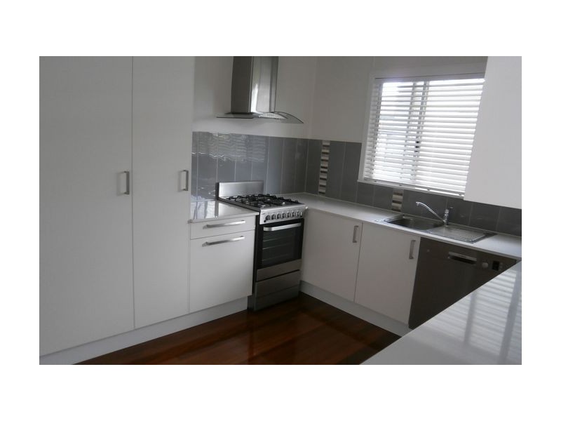 80 Tenth Avenue, Kedron QLD 4031