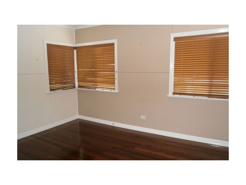 80 Tenth Avenue, Kedron QLD 4031