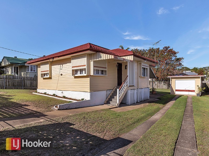 11 Yaralla Street, Chermside QLD 4032