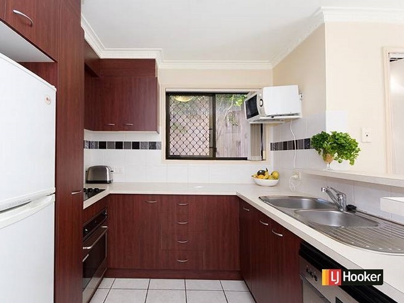 4/18 Fifth Avenue, Kedron QLD 4031