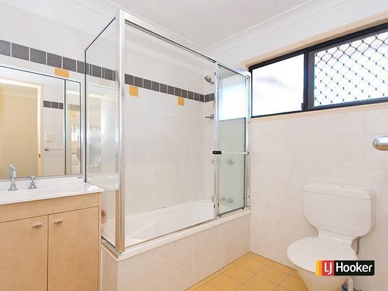 4/18 Fifth Avenue, Kedron QLD 4031