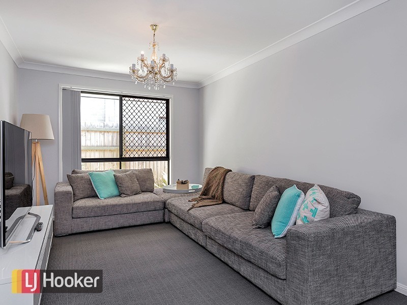 66 Somerset Drive, Carseldine QLD 4034