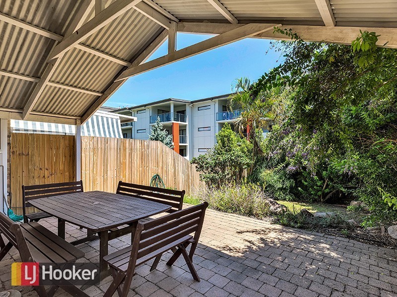 1/32 Rainey Street, Chermside QLD 4032