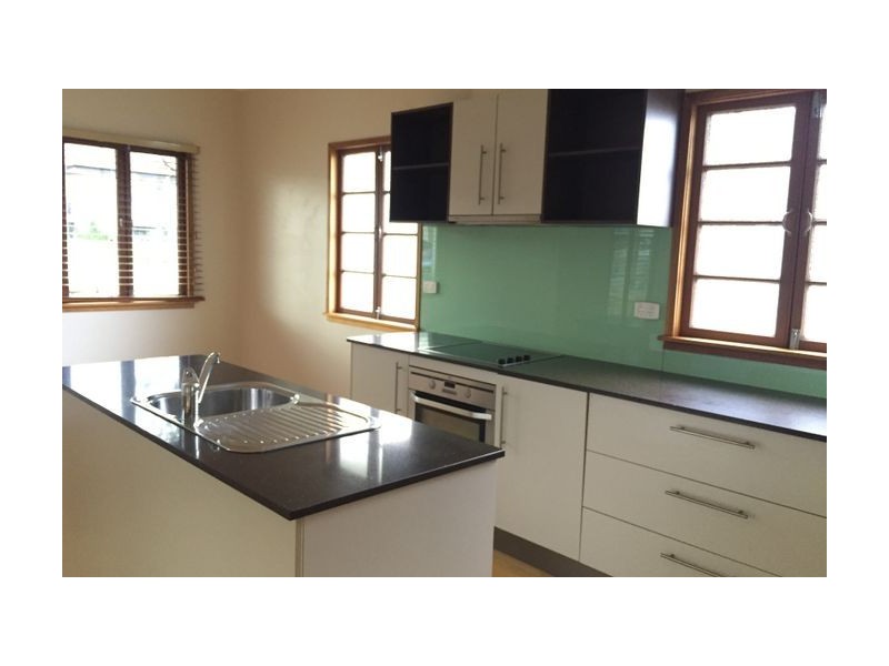 7 Binkar Street, Chermside QLD 4032