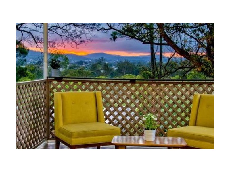 100 Welbeck Street, Alderley QLD 4051