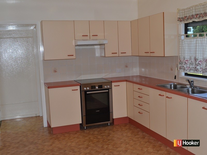 26 Curwen Terrace, Chermside QLD 4032