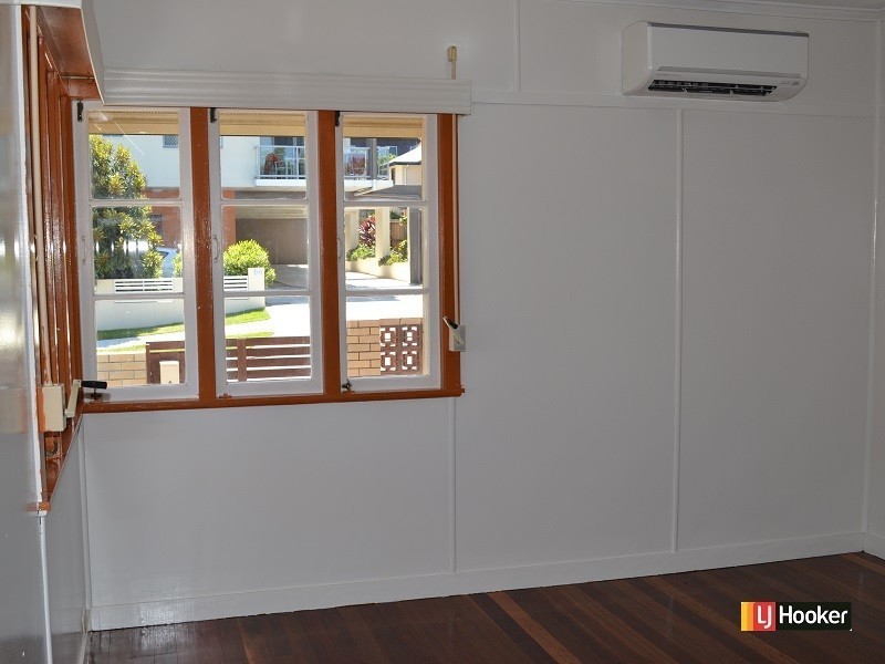 11 Yaralla Street, Chermside QLD 4032