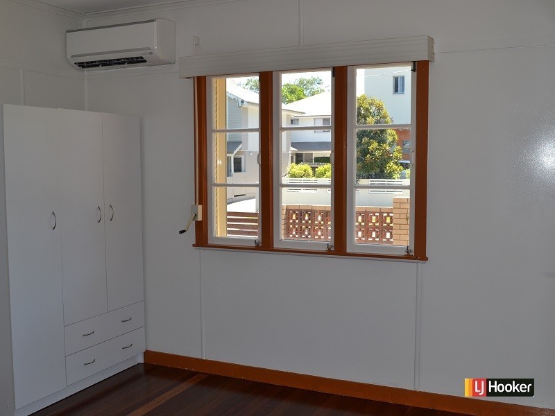 11 Yaralla Street, Chermside QLD 4032