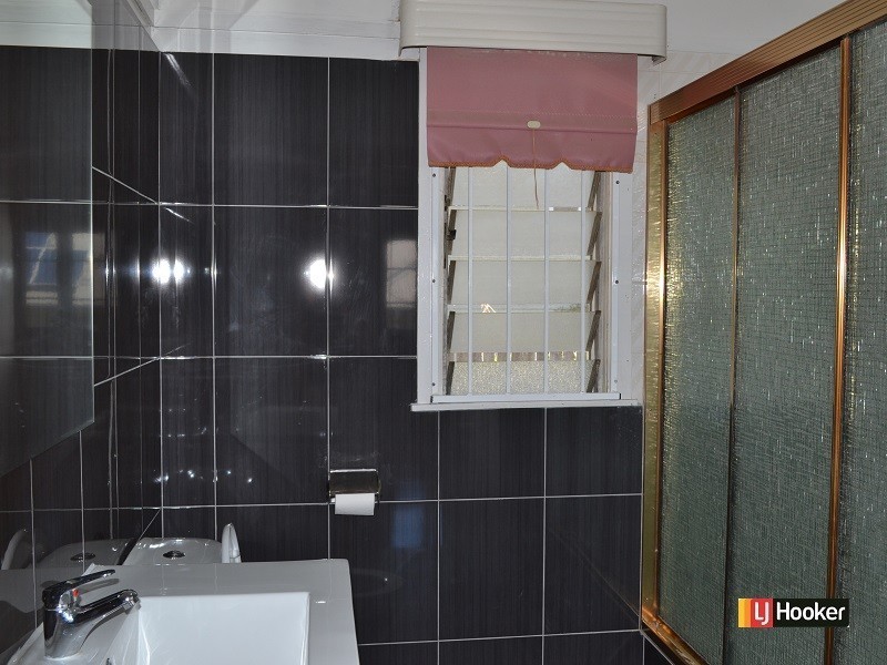 11 Yaralla Street, Chermside QLD 4032