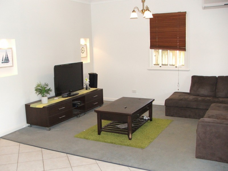 3 Desert Willow Way, Fitzgibbon QLD 4018