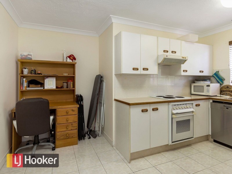 2/87 Farnell Street, Chermside QLD 4032