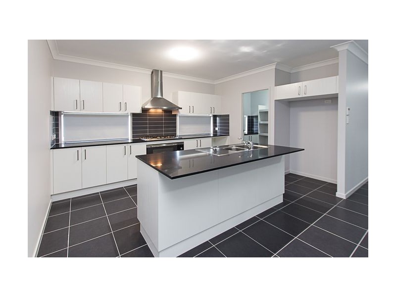 8 Walter Street, Virginia QLD 4014