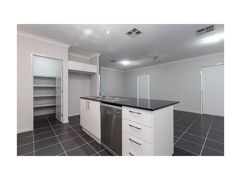 8 Walter Street, Virginia QLD 4014