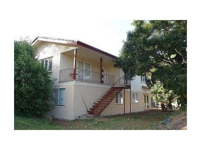 2 Milliner Street, Downstairs, Nudgee QLD 4014