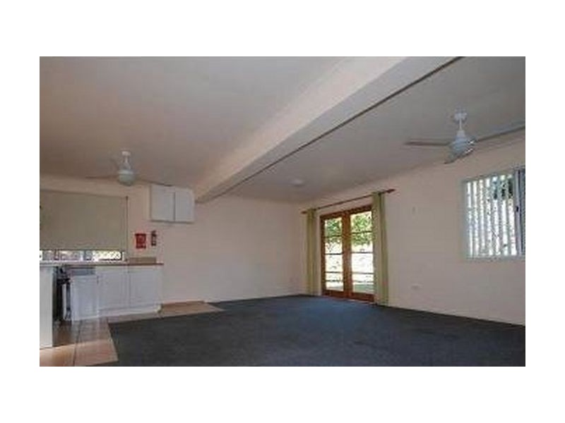 2 Milliner Street, Downstairs, Nudgee QLD 4014