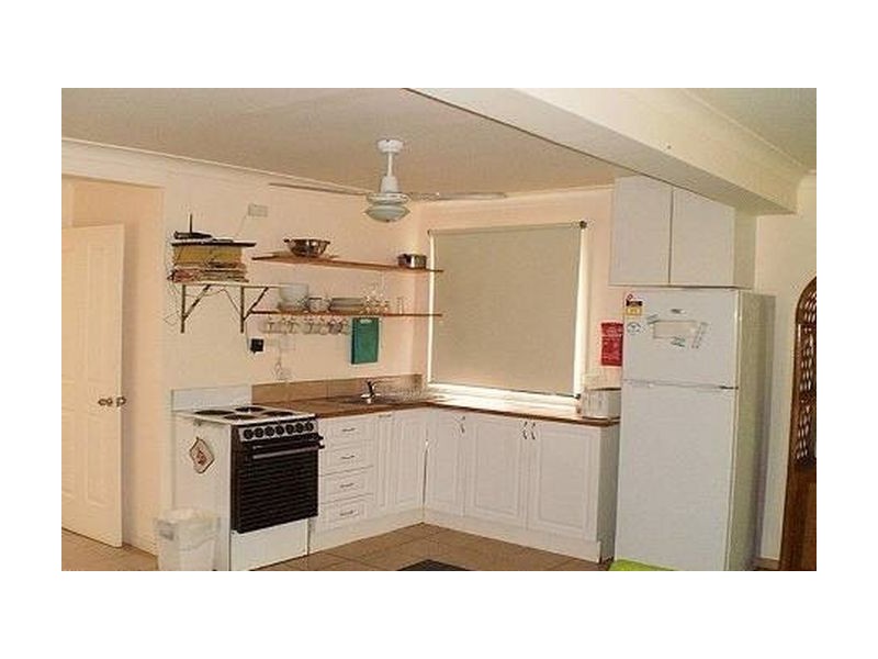 2 Milliner Street, Downstairs, Nudgee QLD 4014