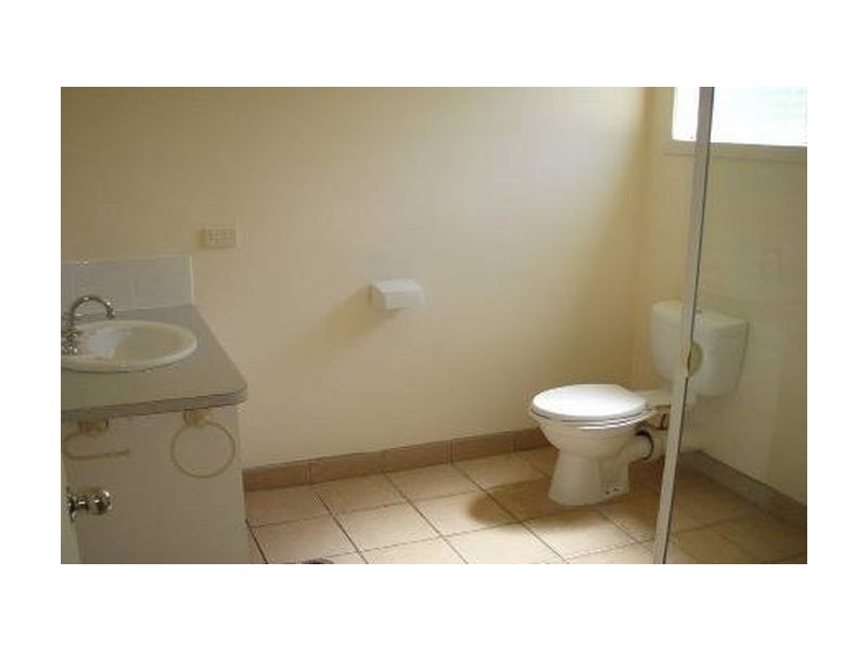 2 Milliner Street, Downstairs, Nudgee QLD 4014