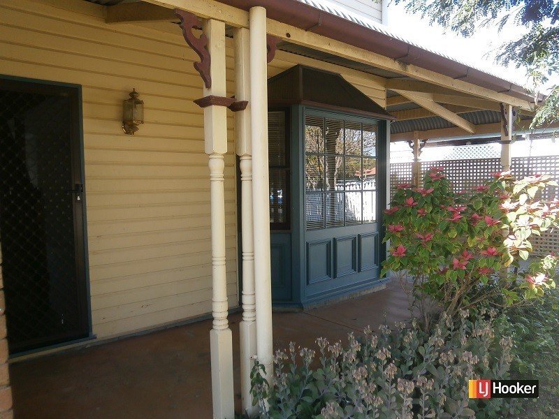 1/10 Desert Willow Way, Fitzgibbon QLD 4018