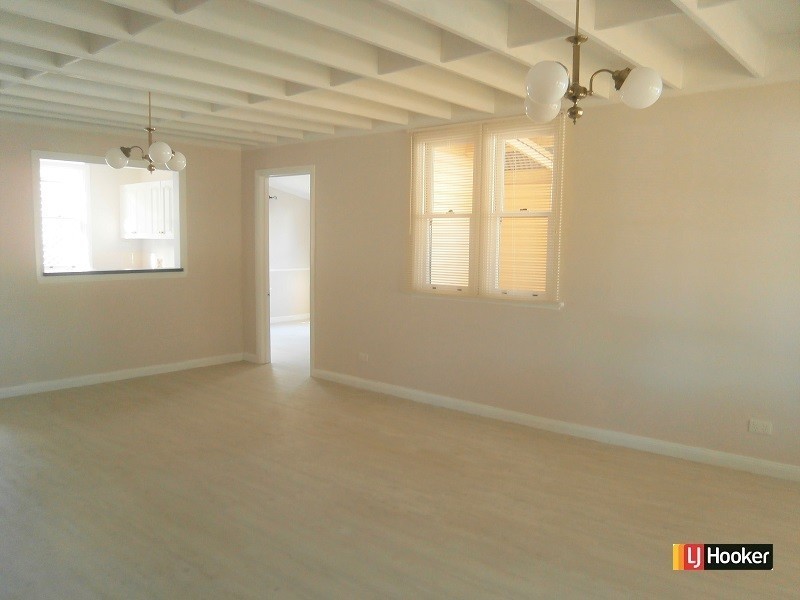 1/10 Desert Willow Way, Fitzgibbon QLD 4018