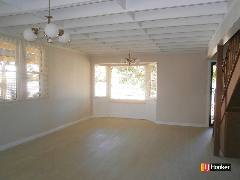 1/10 Desert Willow Way, Fitzgibbon QLD 4018