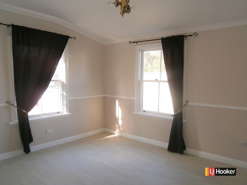 1/10 Desert Willow Way, Fitzgibbon QLD 4018