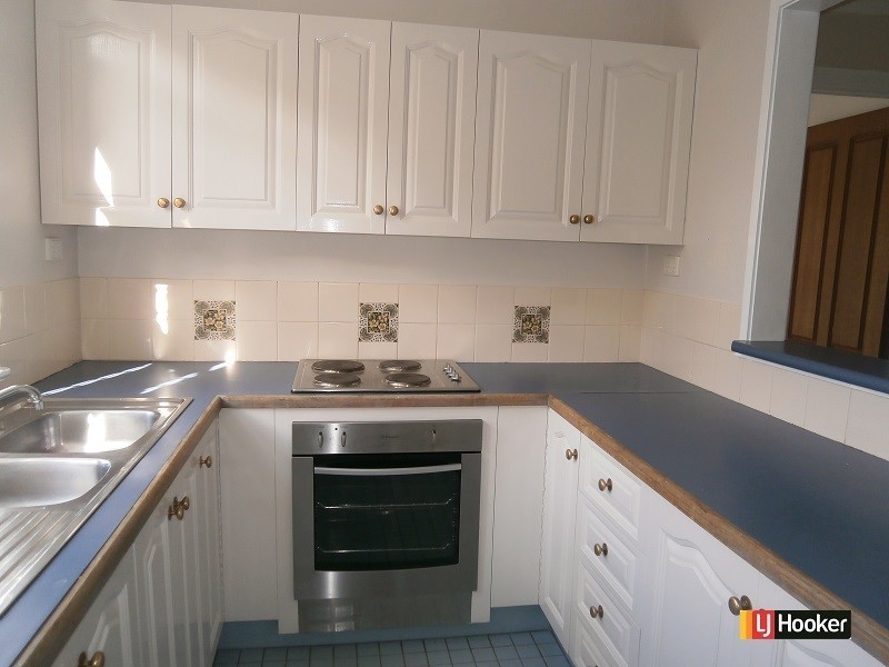 1/10 Desert Willow Way, Fitzgibbon QLD 4018