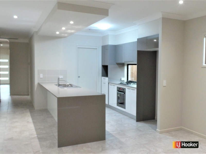 3 William Bray Parkway, Fitzgibbon QLD 4018