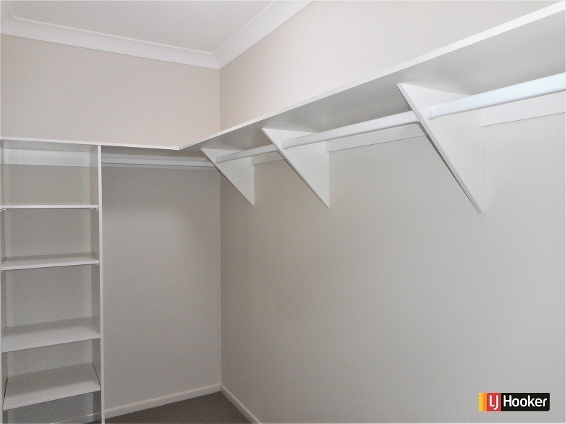 3 William Bray Parkway, Fitzgibbon QLD 4018