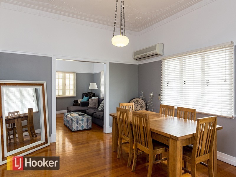 42 Strathmore Street, Kedron QLD 4031